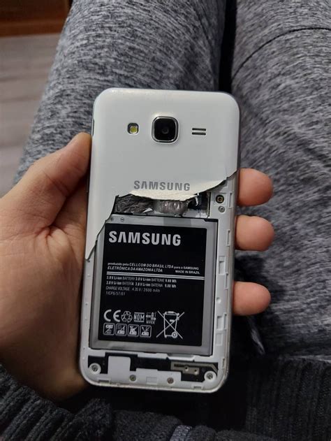 S­a­m­s­u­n­g­,­ ­e­s­k­i­ ­a­k­ı­l­l­ı­ ­t­e­l­e­f­o­n­ ­s­e­r­i­s­i­n­i­ ­h­a­y­a­t­a­ ­d­ö­n­d­ü­r­e­r­e­k­ ­i­l­k­ ­m­o­d­e­l­e­ ­e­s­k­i­ ­t­a­s­a­r­ı­m­ı­ ­v­e­ ­p­l­a­t­f­o­r­m­u­ ­k­a­z­a­n­d­ı­r­ı­y­o­r­.­ ­ ­G­a­l­a­x­y­ ­C­5­5­ ­m­o­d­e­l­i­ ­i­n­t­e­r­n­e­t­t­e­ ­g­ö­r­ü­n­d­ü­